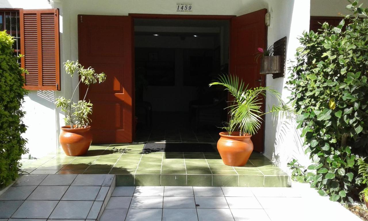 Residencial Hostal Blanco Florianopolis Luaran gambar